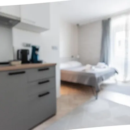 L&b Old Town Pensionat 3*