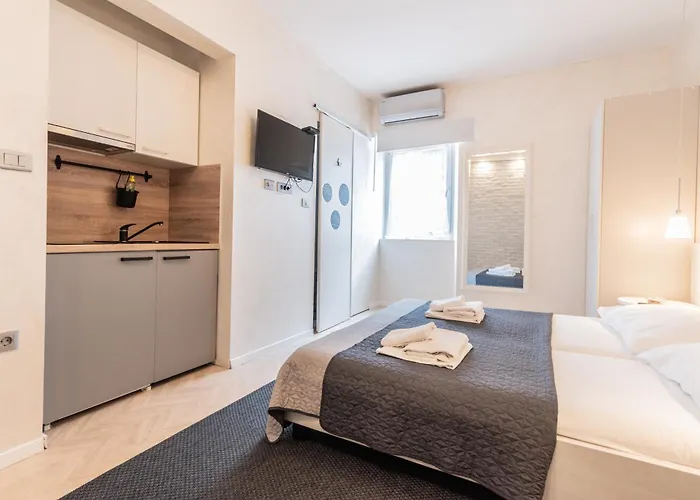 L&b Old Town Gæstehus 3*