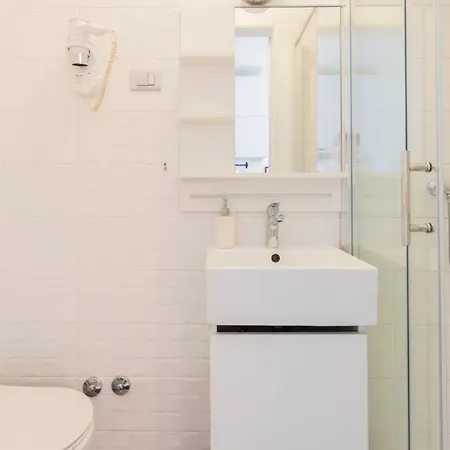 L&b Old Town Gasthof Pula